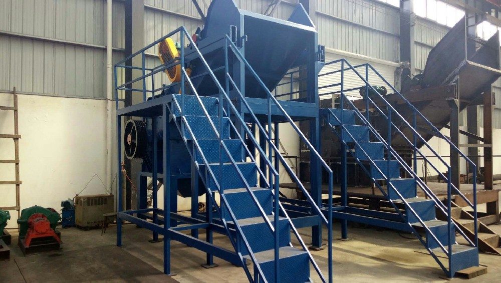 Scrap aluminum crusher